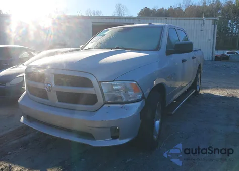 2016 Ram 1500 Express z USA, uszkodzony, nr VIN 3C6RR6KT1GG355988